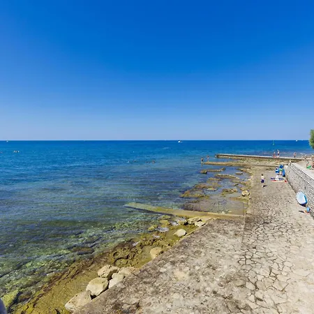 Lägenhet Darja By Interhome